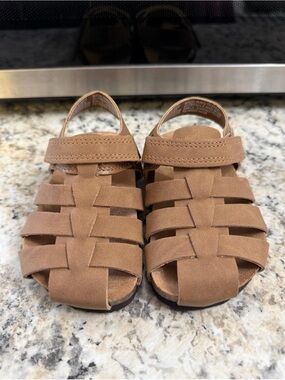 Toddler Brown Fisherman Sandals with Hook-and-Loop Strap